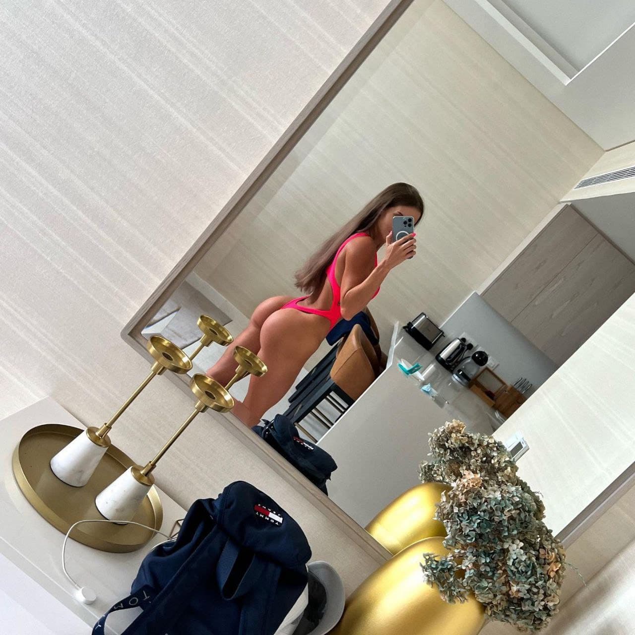Emily - escort photo 3 in Dubai
